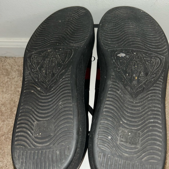 Men Gucci sneakers size 12 barely worn still in good condition - Picture 4 of 6